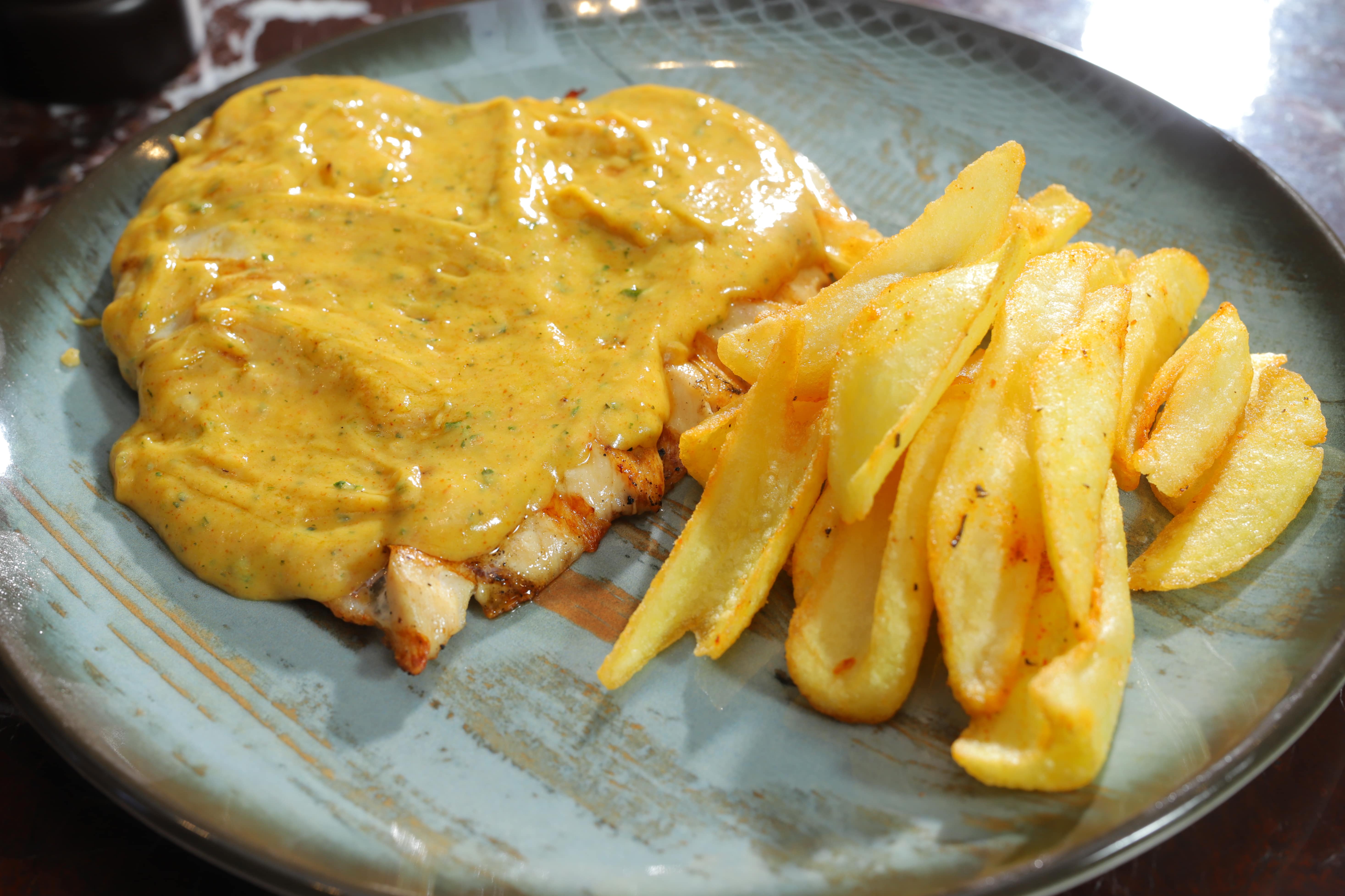 Cafede Paris Soslu Tavuk