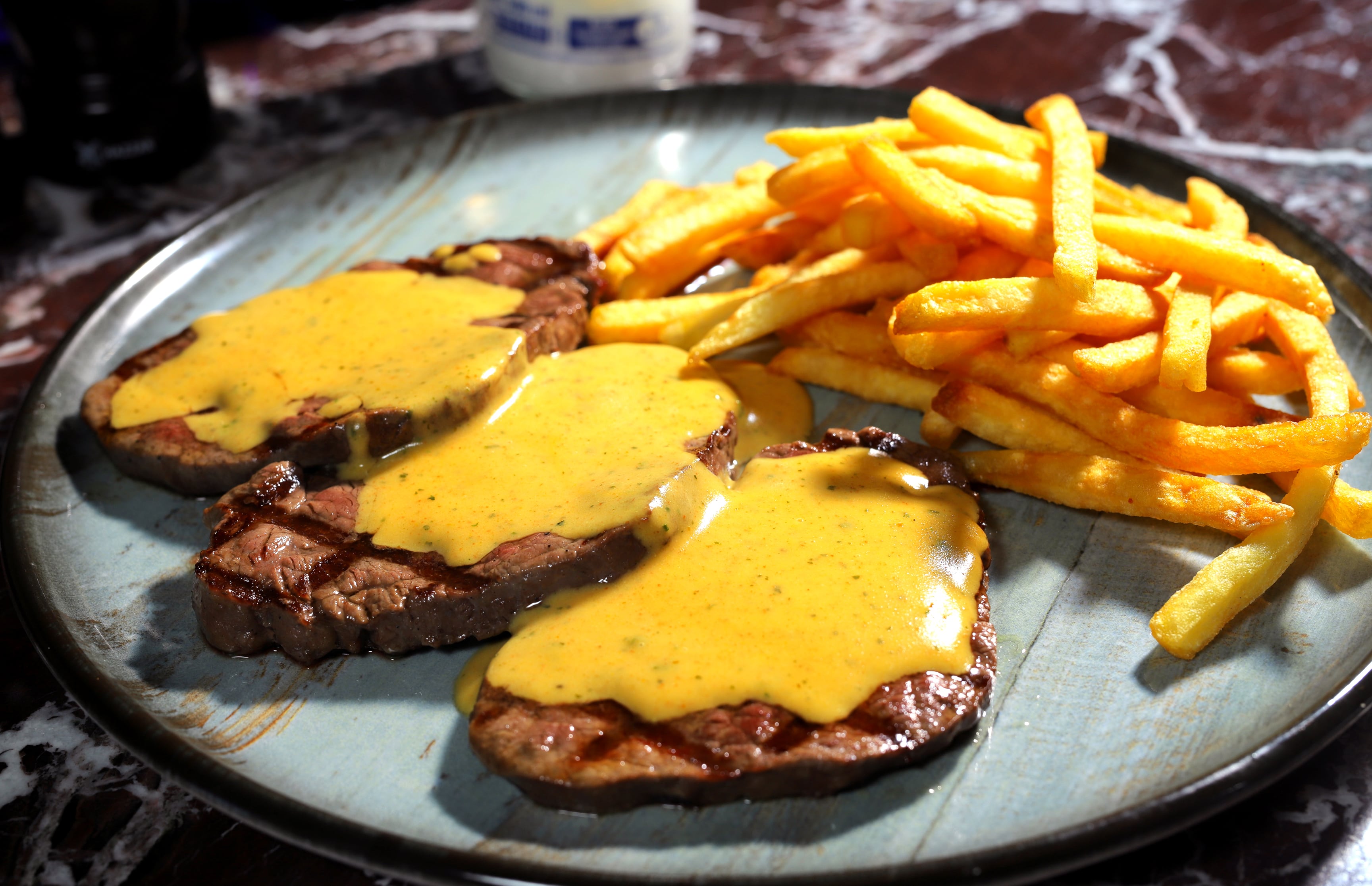 Cafede Paris Soslu Lokum